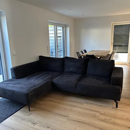 Dhh Neubau 140qm Fuer Bis Zu 7 Personen Mit Terrasse Und 2 Grossen Stellplaetzen