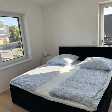 Dhh Neubau 140qm Für Bis Zu 7 Personen Mit Terrasse Und 2 Großen Stellplätzen